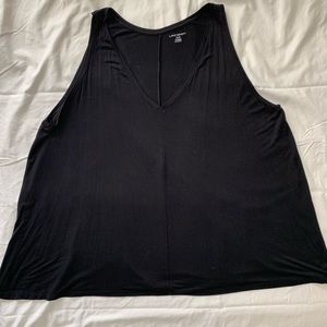 Black V-neck swing tank